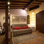 Porta Vivaria Orvieto- Private Parking オルヴィエート